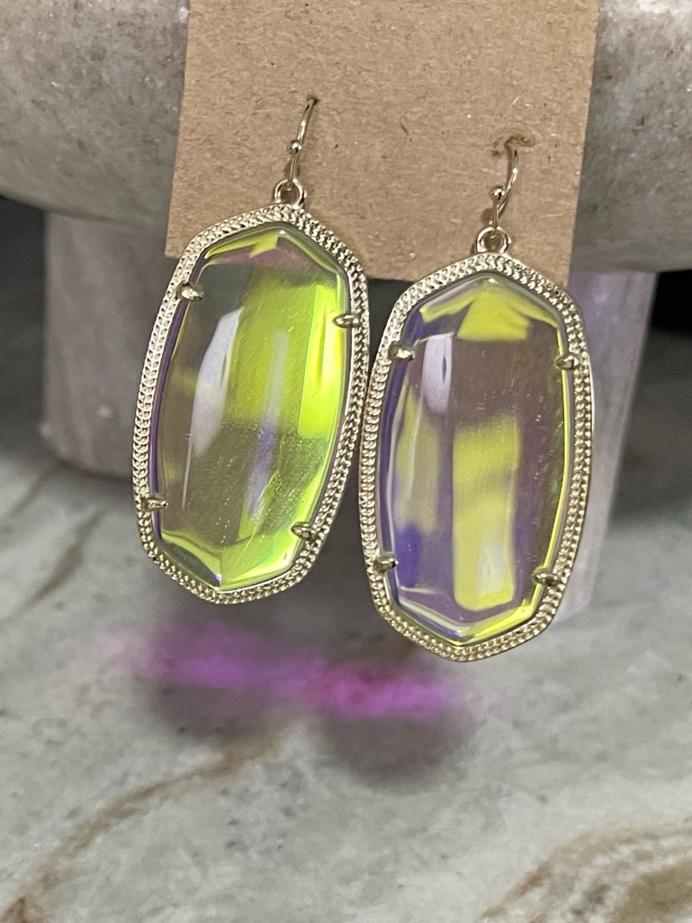 #KENDRA SCOTT #HTF Gold-Trim Iridescent Yellow-Green Drop Earrings